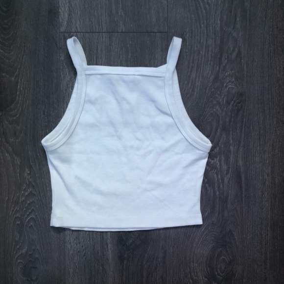 Ribbed Butterfly crop top - Picture 2 of 3